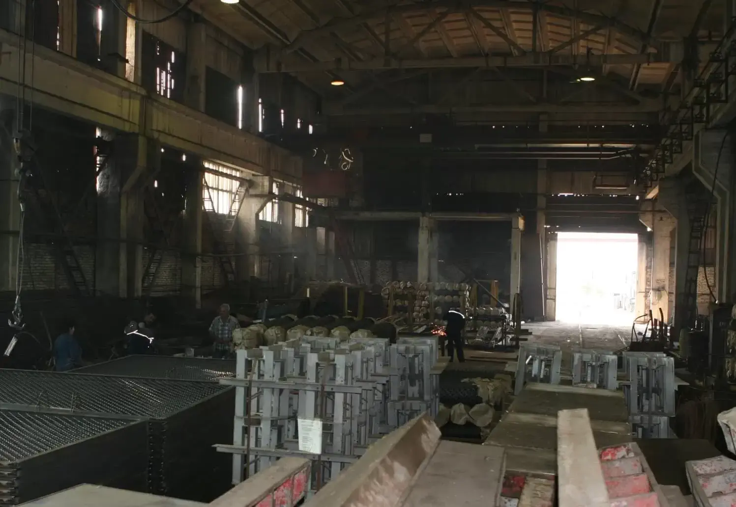 Демонтаж конструкций завода