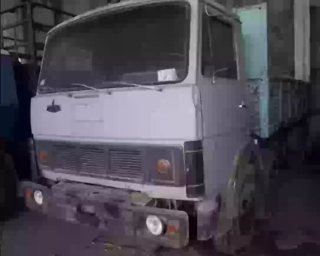 Разборка бортового грузовика МАЗ 53371